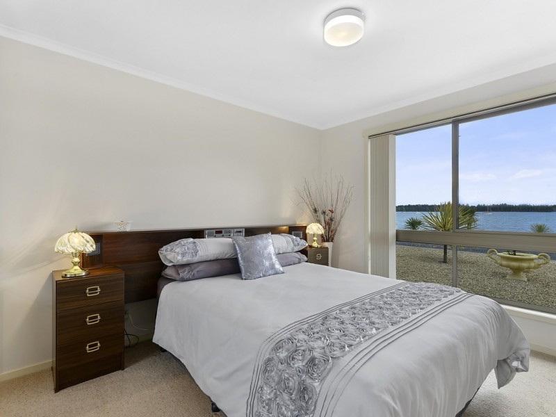 19 Jones Parade, Lewisham TAS 7173