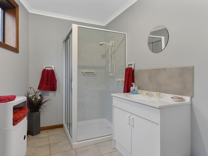 19 Jones Parade, Lewisham TAS 7173