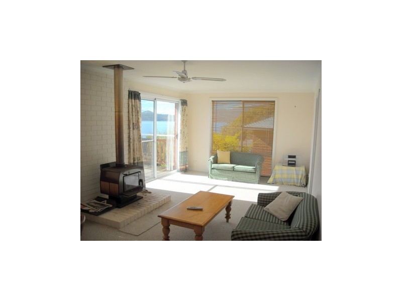 572 White Beach Road, White Beach TAS 7184
