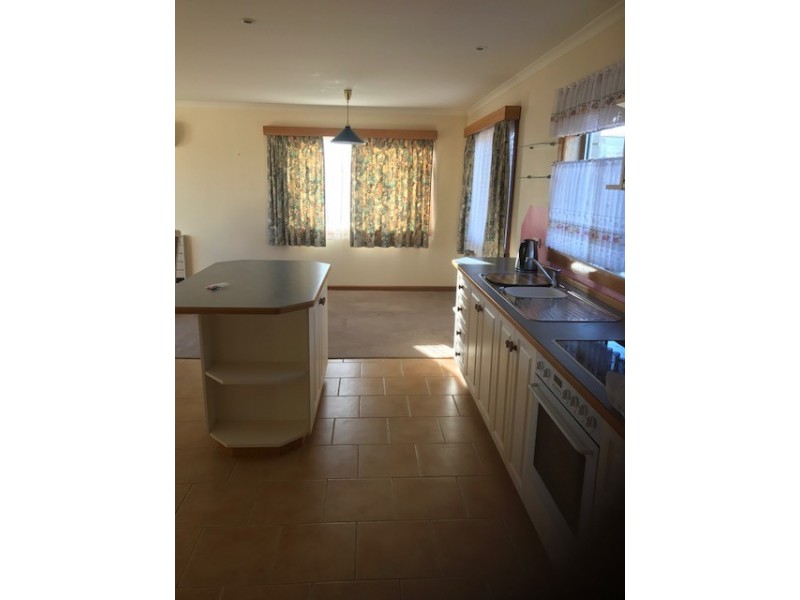 34 Penna Road, Midway Point TAS 7171