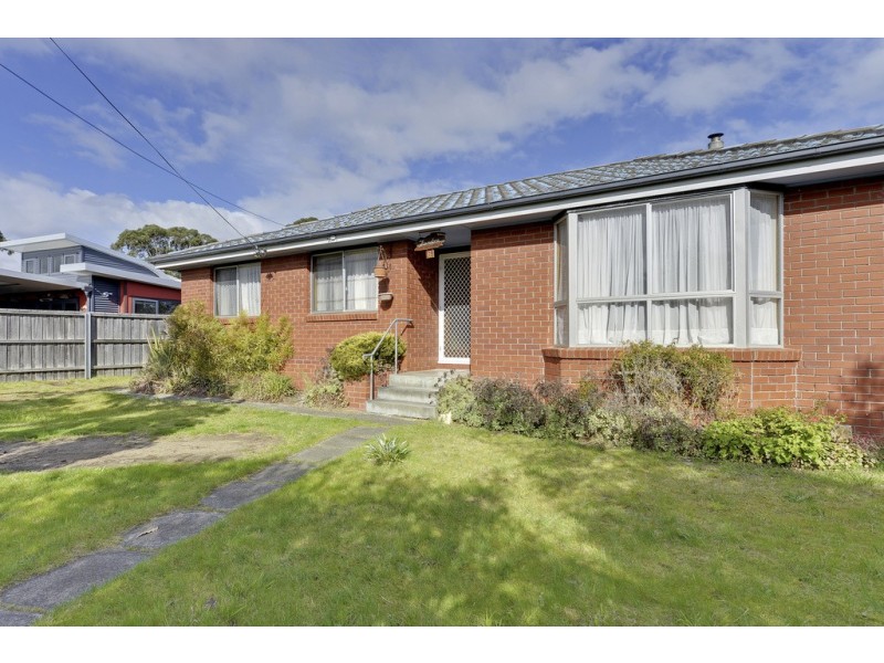6 Aragoon Street, Lauderdale TAS 7021