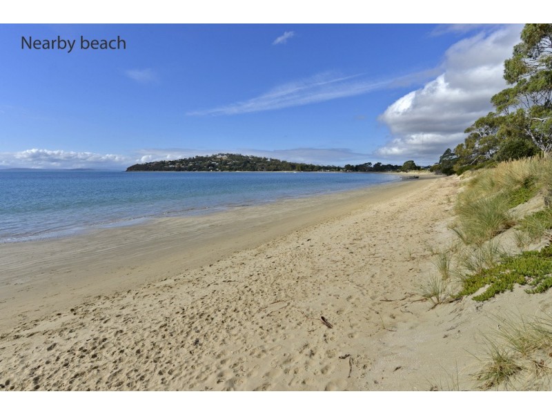 6 Aragoon Street, Lauderdale TAS 7021