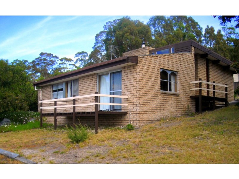 16 Kestrel Street, Primrose Sands TAS 7173
