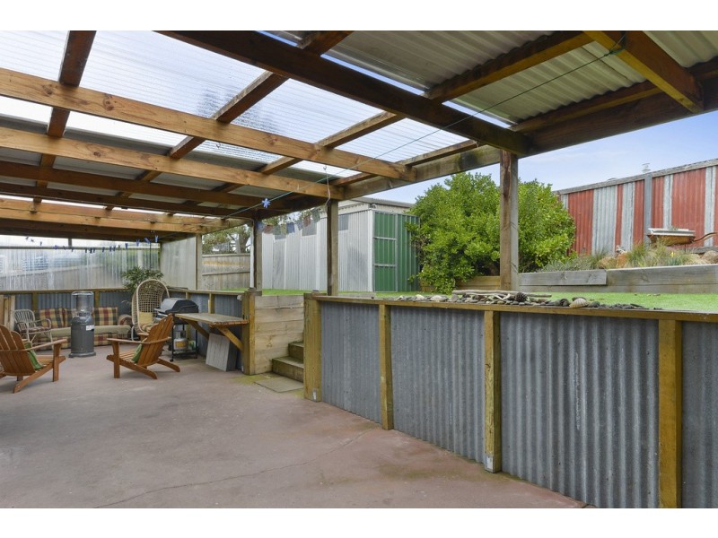 8 Fourth Avenue, Dodges Ferry TAS 7173