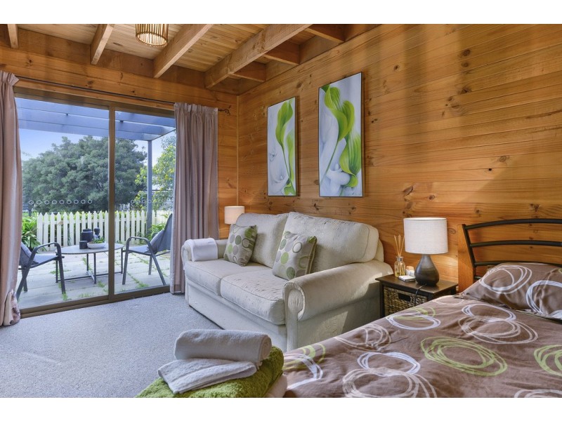 8 Fourth Avenue, Dodges Ferry TAS 7173