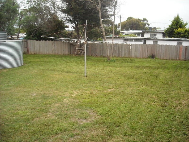 9 Fifth Avenue, Dodges Ferry TAS 7173