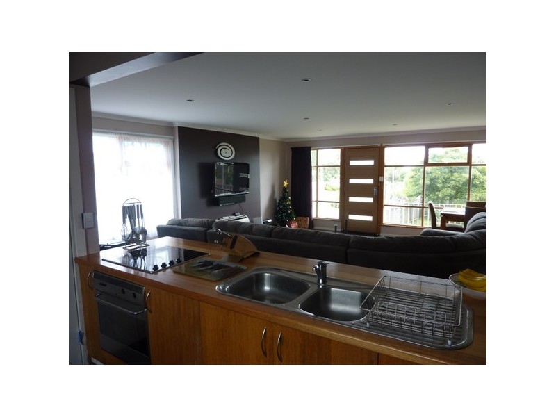 18 Lateena Street, Dodges Ferry TAS 7173