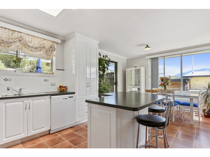 21 Banawarra Road, Geilston Bay TAS 7015