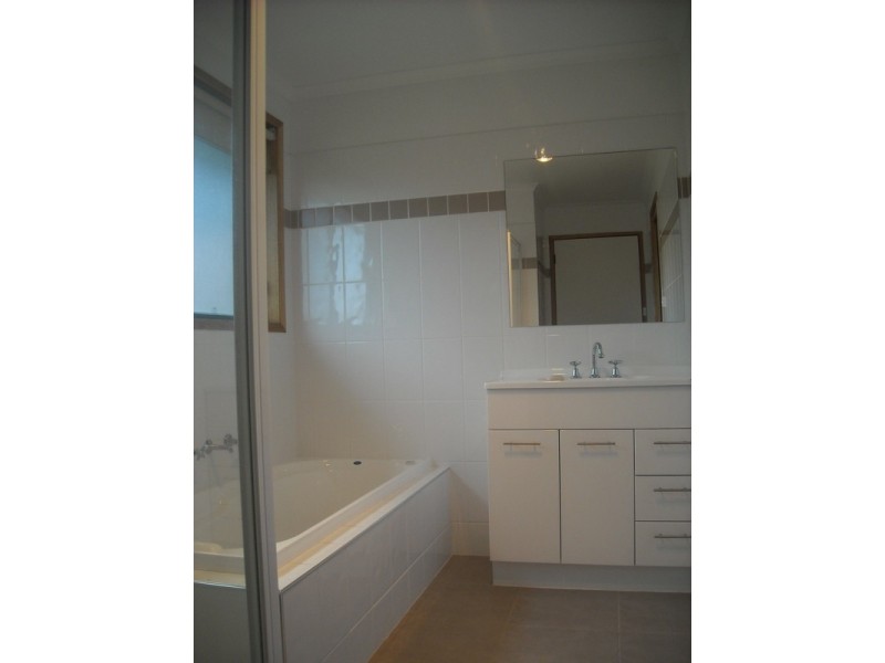 1/12 Bay Road, Midway Point TAS 7171