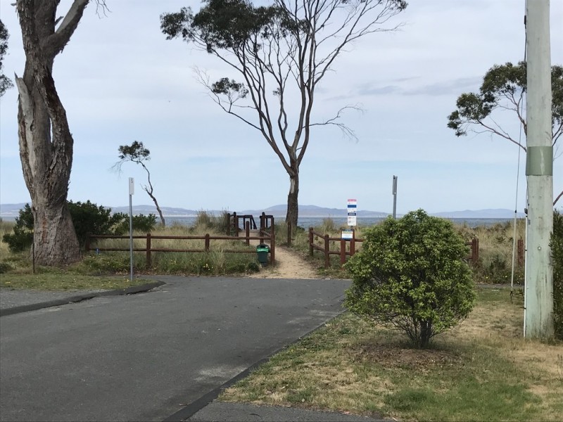 4 Mannata Street, Lauderdale TAS 7021