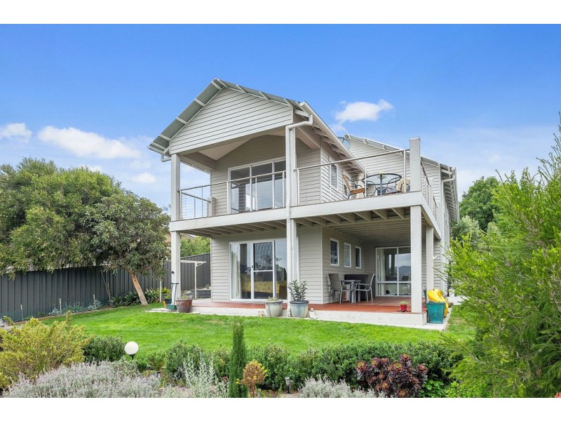 43 Esplanade, Midway Point TAS 7171