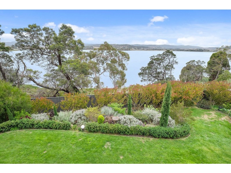 43 Esplanade, Midway Point TAS 7171