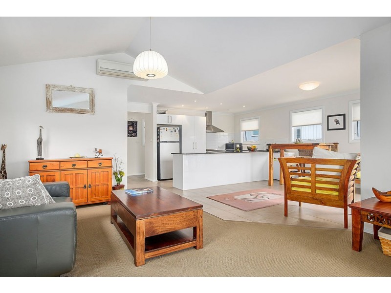 43 Esplanade, Midway Point TAS 7171