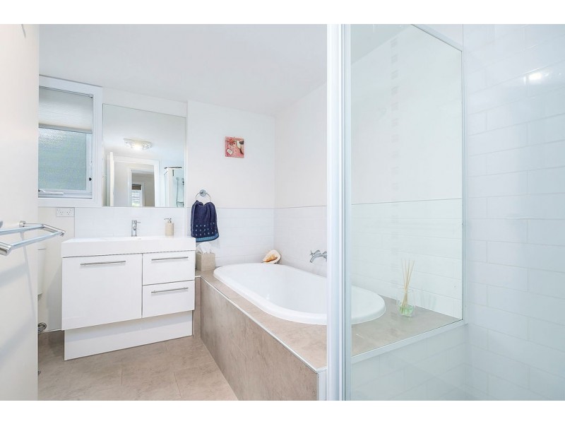 43 Esplanade, Midway Point TAS 7171