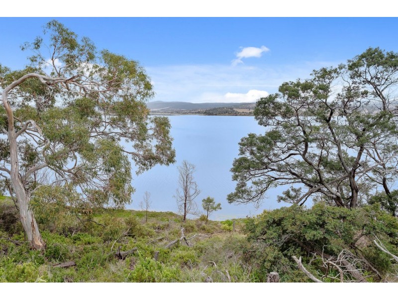 43 Esplanade, Midway Point TAS 7171