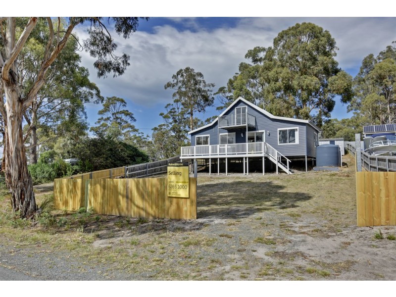 62 Susans Bay Road, Primrose Sands TAS 7173