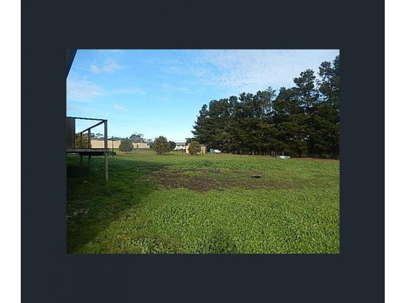 8 Colleen Crescent, Primrose Sands TAS 7173