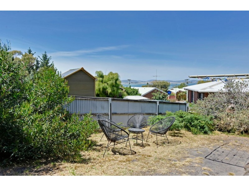 Unit 3/5 Stewart Court, Midway Point TAS 7171