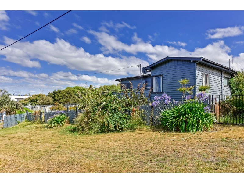 21 Rantons Road, Dodges Ferry TAS 7173