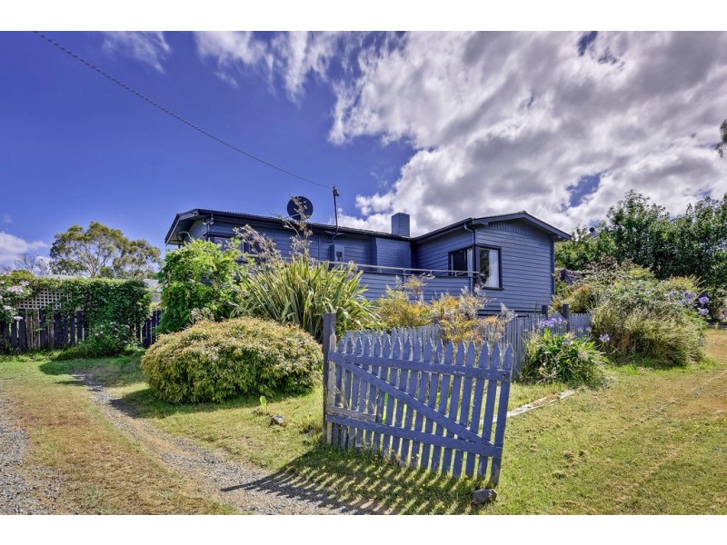 21 Rantons Road, Dodges Ferry TAS 7173
