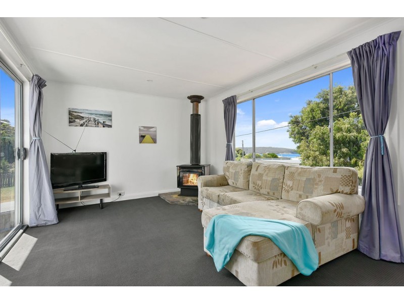 15 Ulvergerne Street, Dodges Ferry TAS 7173