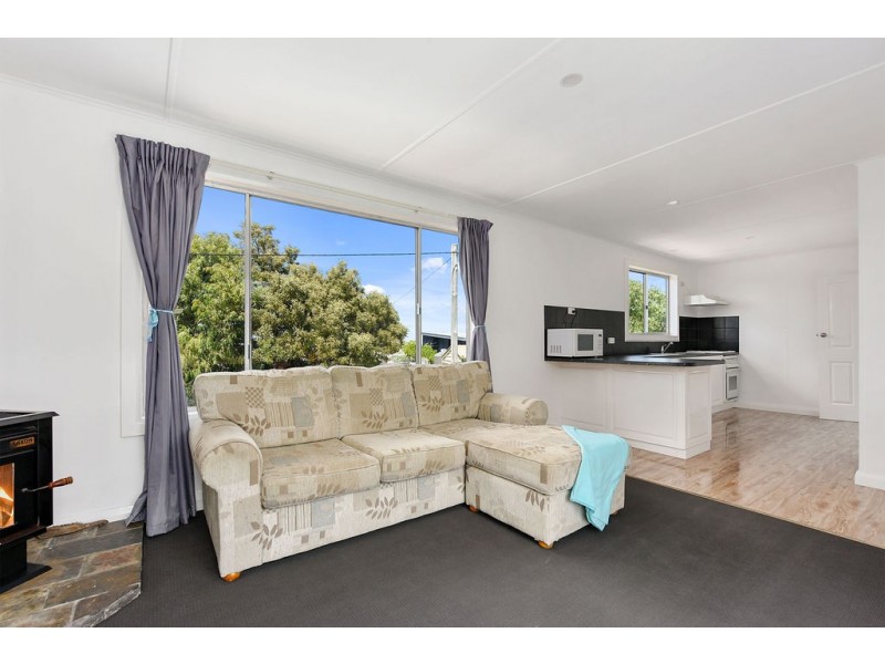 15 Ulvergerne Street, Dodges Ferry TAS 7173