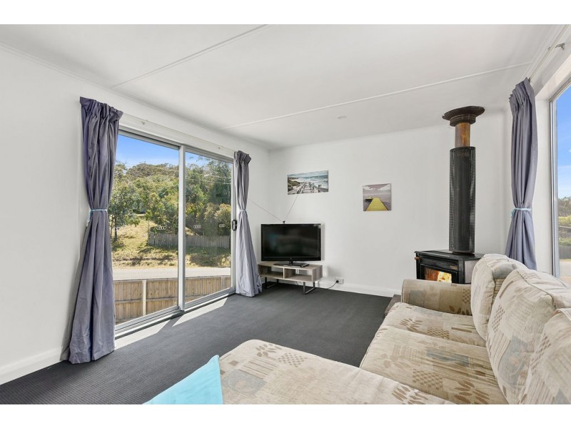 15 Ulvergerne Street, Dodges Ferry TAS 7173