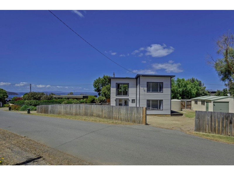 15 Ulvergerne Street, Dodges Ferry TAS 7173