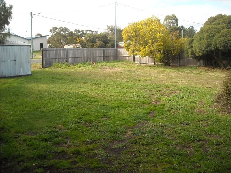 23 Tenth Avenue, Dodges Ferry TAS 7173