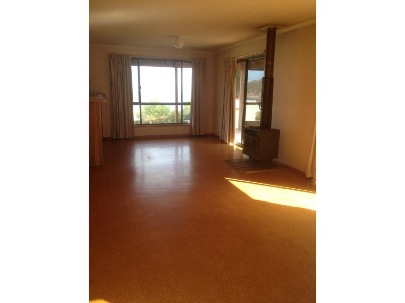 2/17C Thagenna Street, Carlton TAS 7173