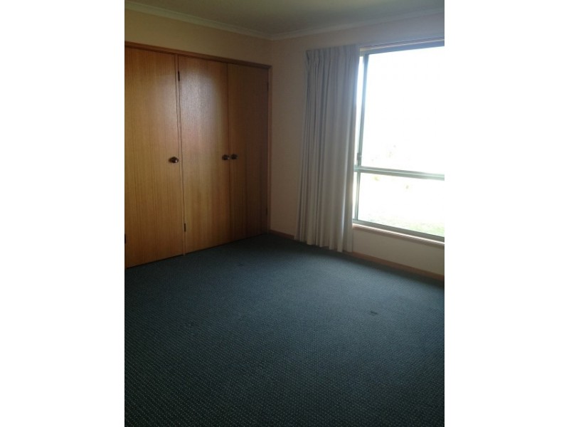 2/17C Thagenna Street, Carlton TAS 7173