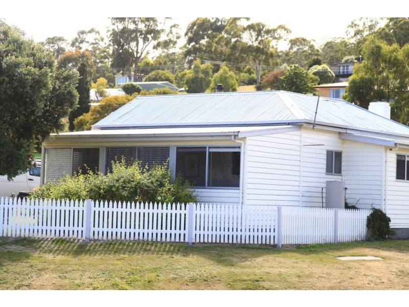 1695 Main Road, Nubeena TAS 7184