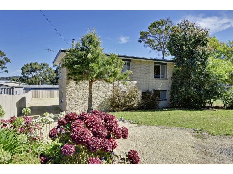 192 White Beach Road, White Beach TAS 7184