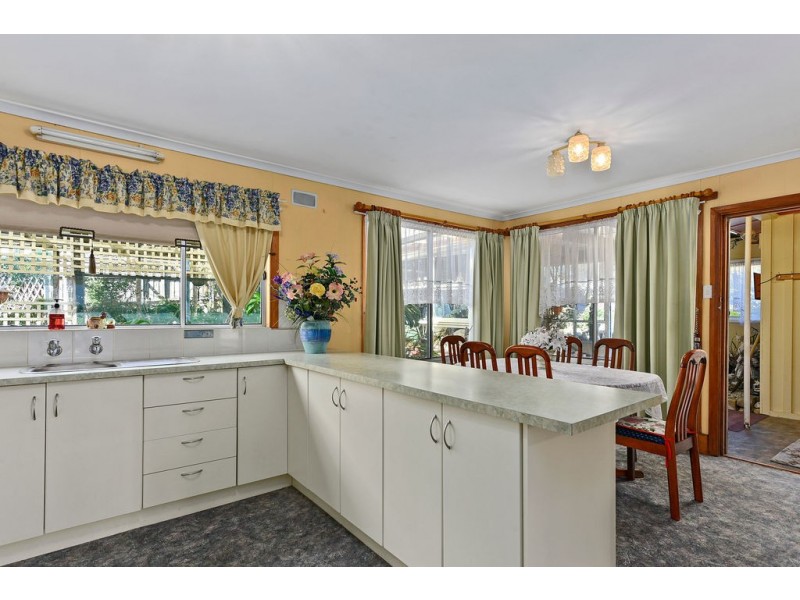 8 Kuneeamee Street, Dodges Ferry TAS 7173