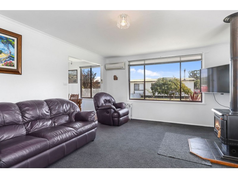 8 Victoria Street, Triabunna TAS 7190