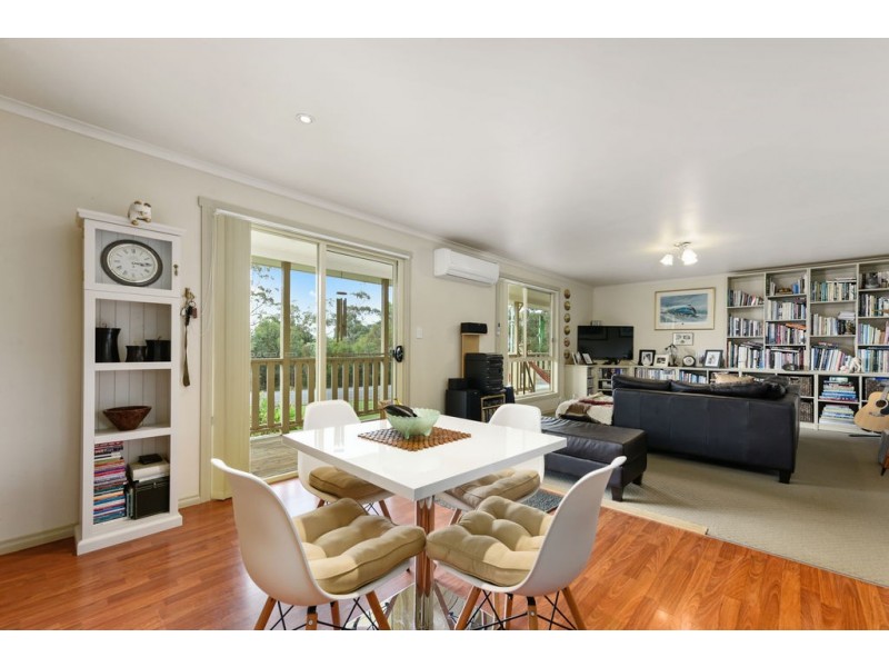 561 White Beach Road, White Beach TAS 7184