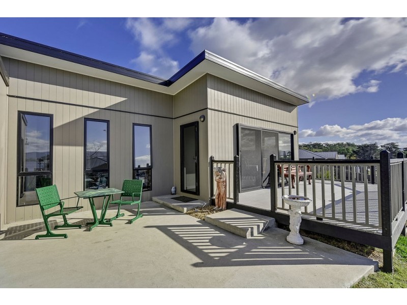 54 Esplanade, Midway Point TAS 7171