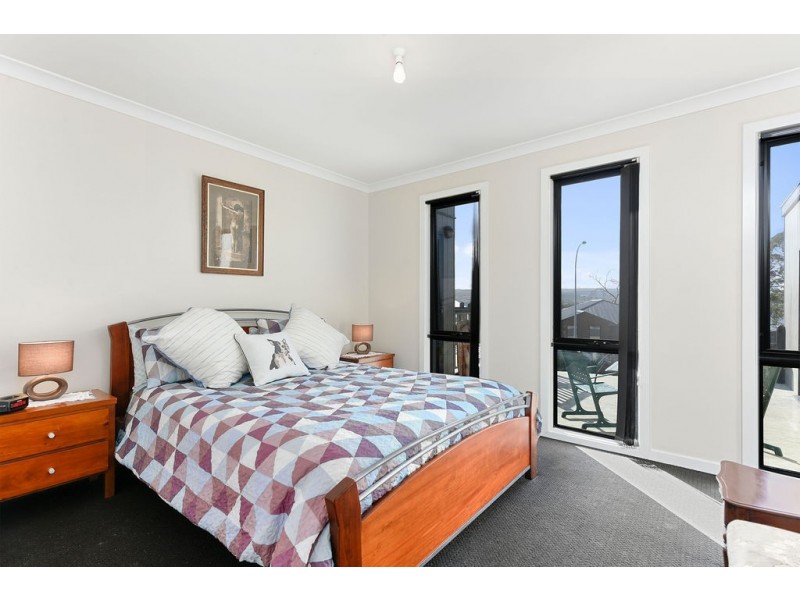 54 Esplanade, Midway Point TAS 7171