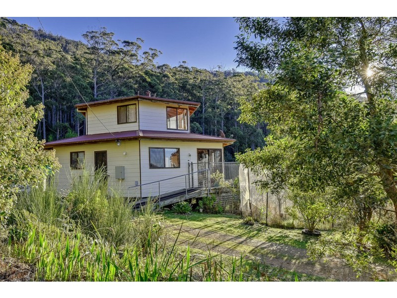 46 Waterfall Bay Road, Eaglehawk Neck TAS 7179