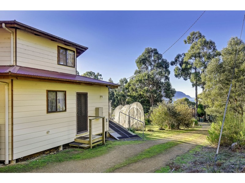 46 Waterfall Bay Road, Eaglehawk Neck TAS 7179