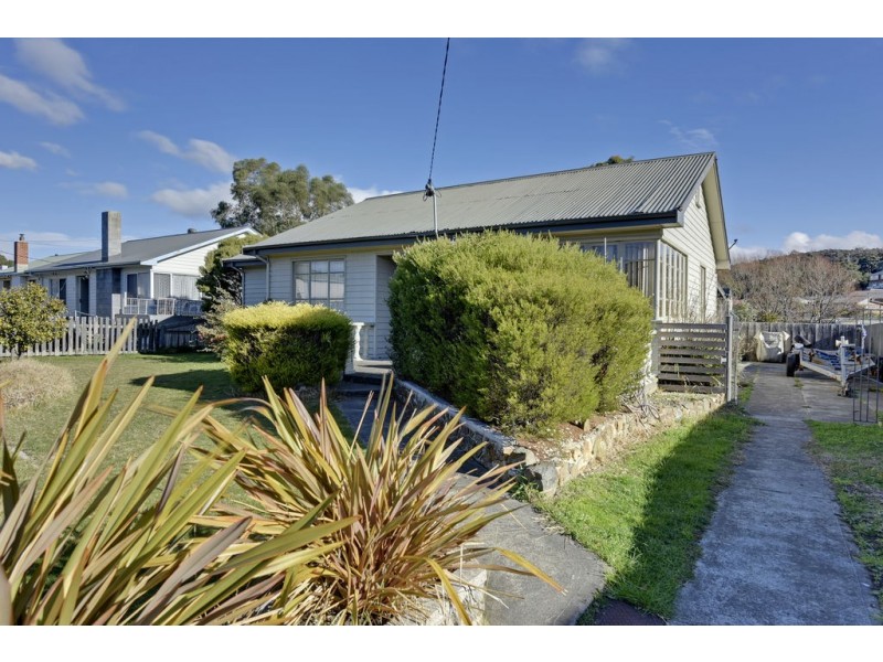 14 Erebus Street, Warrane TAS 7018