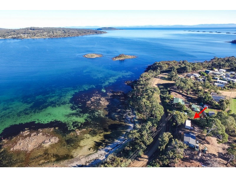 42 Apex Point Road, White Beach TAS 7184
