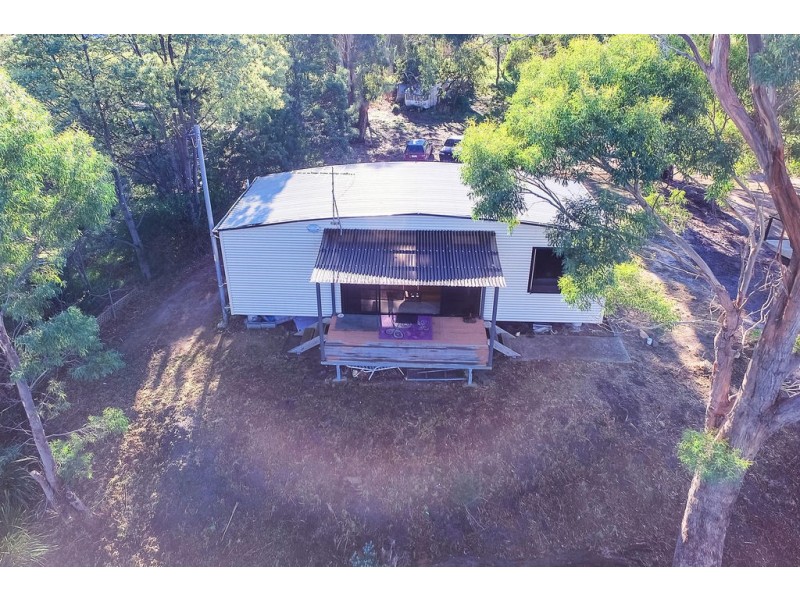 42 Apex Point Road, White Beach TAS 7184