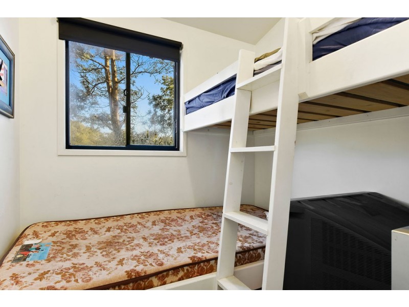 42 Apex Point Road, White Beach TAS 7184