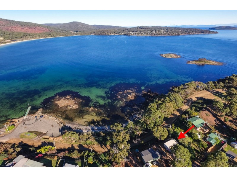 42 Apex Point Road, White Beach TAS 7184