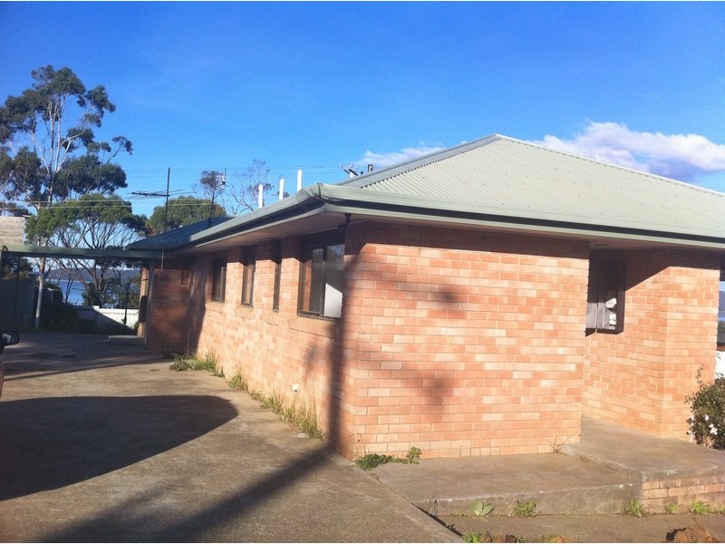 2 Craigs Hill Road, Boomer Bay TAS 7177