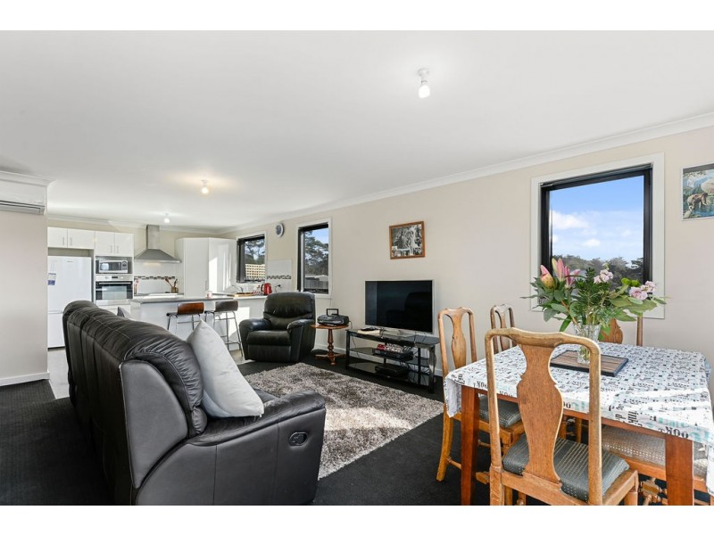 54 Esplanade, Midway Point TAS 7171