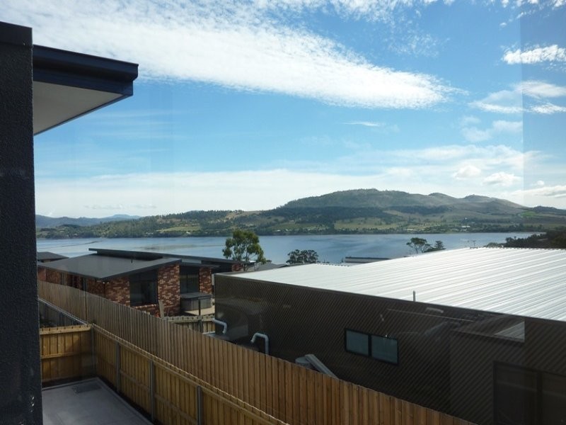 1/20 North Sun Place, Midway Point TAS 7171