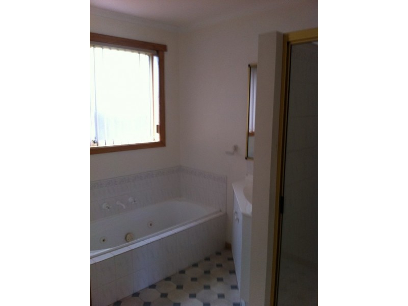 1a Woodhurst Drive, Seven Mile Beach TAS 7170