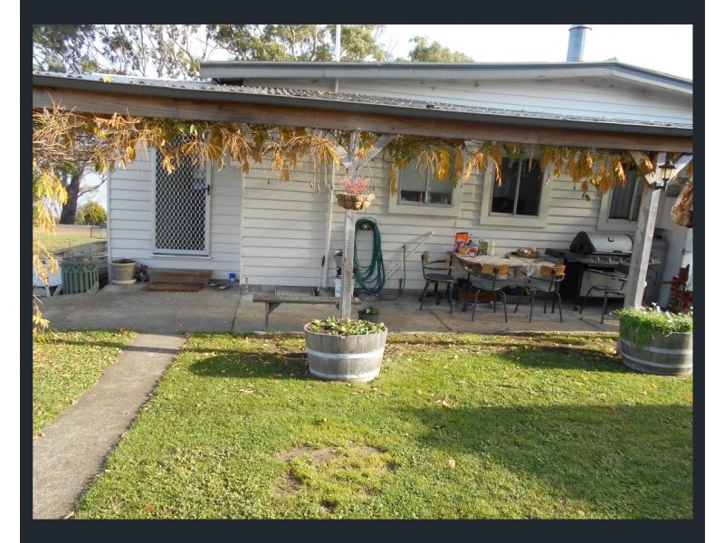 35 Esplanade East, Triabunna TAS 7190